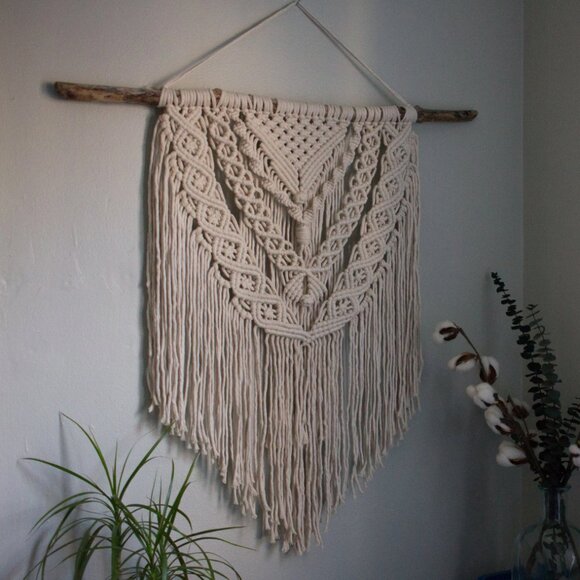 Macrame wall hanging for bedroom and living room. - Picture 3 of 4